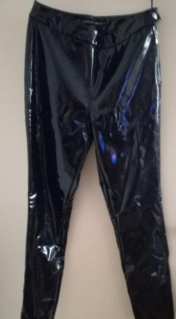latexove-nohavice-icona-pop-gina-tricot-vel-36-nove-big-0