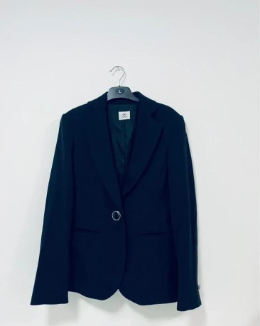 elegantne-cierne-sako-1881-cerruti-velkost-42-big-3