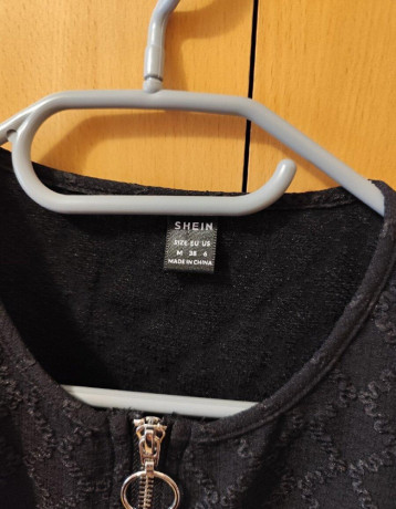 nove-cierne-sako-na-zips-big-1