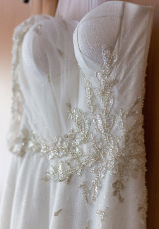 elegantne-svadobne-saty-s-vleckou-vel-s-m-big-4