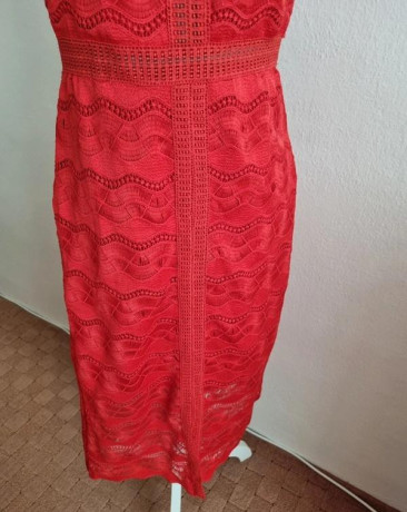 nove-cervene-saty-mango-s-visackou-vel-36-big-3