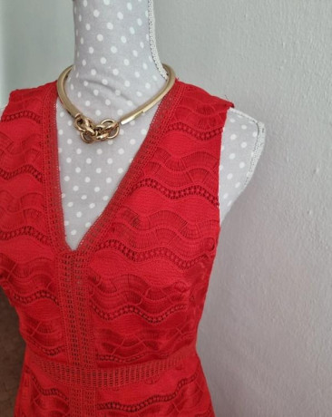 nove-cervene-saty-mango-s-visackou-vel-36-big-4