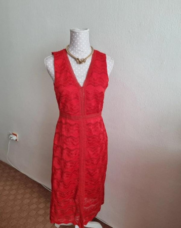 nove-cervene-saty-mango-s-visackou-vel-36-big-2