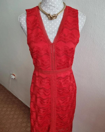 nove-cervene-saty-mango-s-visackou-vel-36-big-1