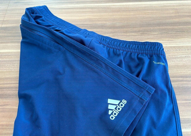 adidas-kratke-sportove-nohavice-modrej-farby-velkost-l-big-3