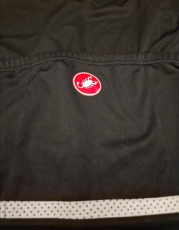 castelli-go-jacket-light-black-big-4