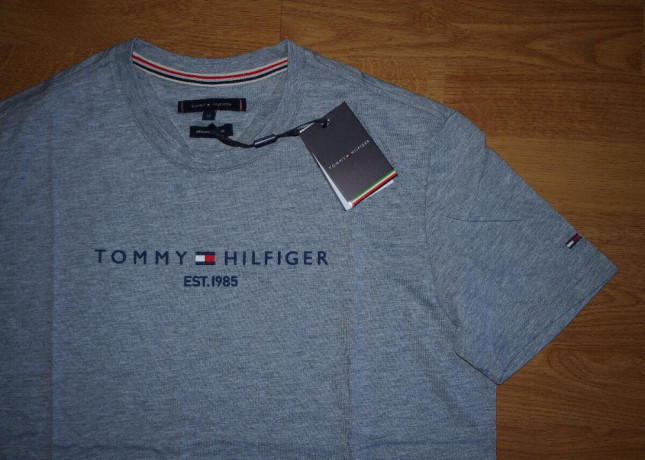 tommy-hilfiger-panske-tricko-2-big-1