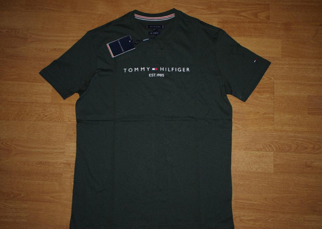 tommy-hilfiger-panske-tricko-2-big-2