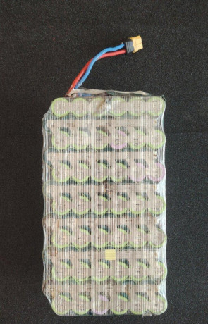 bateria-na-elektro-kolobezku-big-1