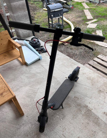 kolobezka-xiaomi-electric-scooter-4-pro-2nd-gen-big-3