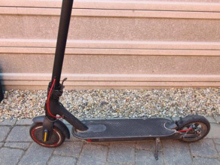 elektricka-kolobezka-xiaomi-mi-scooter-2-pro