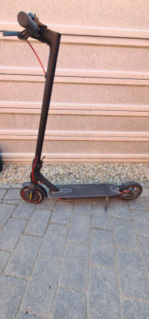 elektricka-kolobezka-xiaomi-mi-scooter-2-pro-big-0