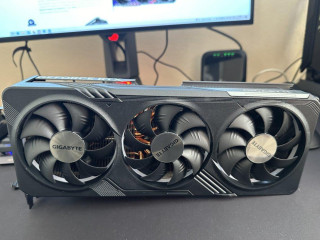 gigabyte-geforce-rtx-4070-gaming-oc-12g