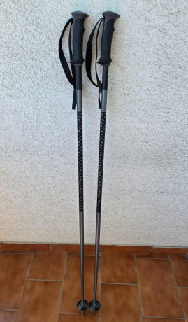 palicky-salamon-polar-black-125cm-big-0