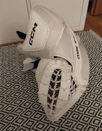 brankarska-lapacka-ccm-axis-f9-big-2