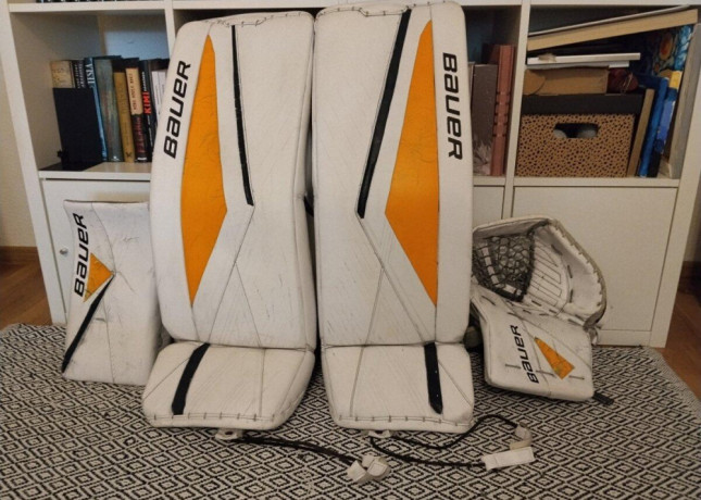 brankarska-vystroj-bauer-supreme-3s-big-0