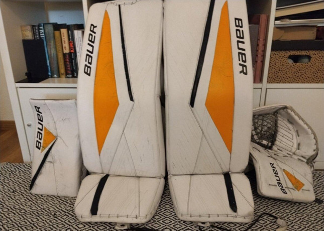 brankarska-vystroj-bauer-supreme-3s-big-1