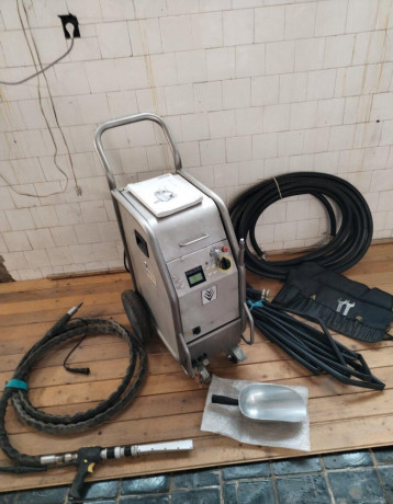 tryskanie-suchym-ladom-karcher-ib-740-big-0