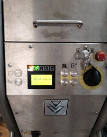 tryskanie-suchym-ladom-karcher-ib-740-big-1