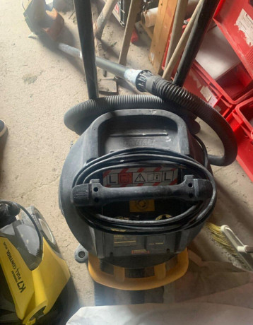 dewalt-priemyselny-vysavac-big-0