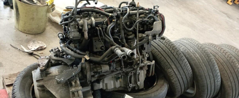 rozpredam-alfa-romeo-159-24-diesel-147-kw-big-0