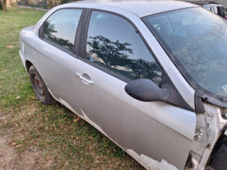 alfa-romeo-156