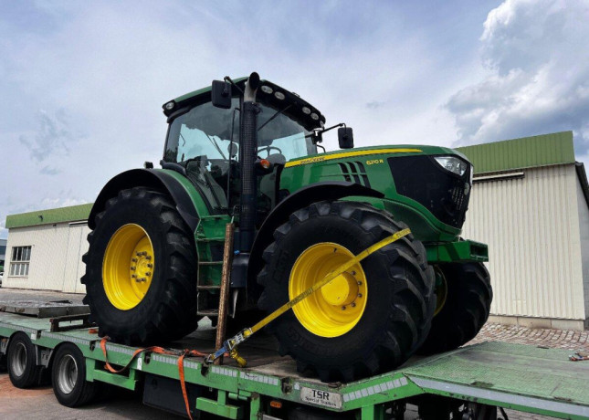 john-deere-6210r-big-1