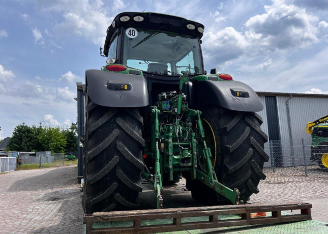 john-deere-6210r-big-4
