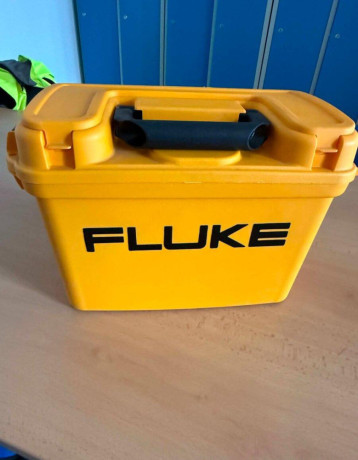 tester-elektrickych-instalacii-fluke-1663-eu-big-0