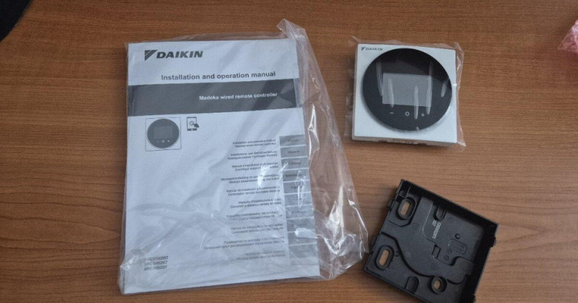 ovladac-daikin-madoka-big-1