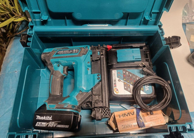makitba-dfn350-big-0