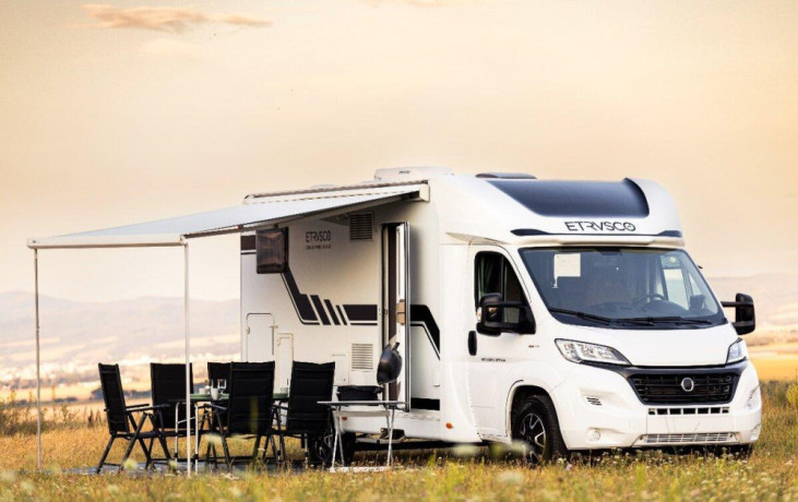 prenajom-autokaravanu-etrusco-t6900-db-big-1