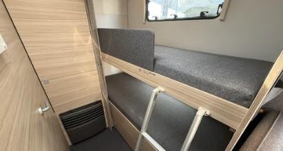 premiovy-karavan-adria-altea-552-p-2026-klimatizacia-mover-big-3