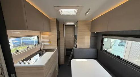 premiovy-karavan-adria-altea-552-p-2026-klimatizacia-mover-big-0