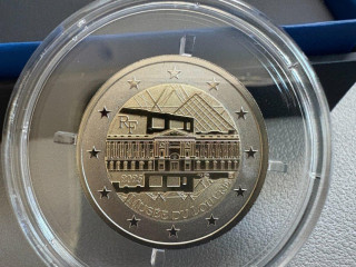 francuzsko-2025-2-euro-reverse-proof-louvre