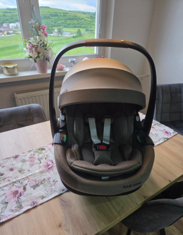 predam-vajicko-maxi-cosi-pebble-360-pro2-isofix-big-1