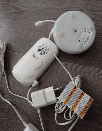 baby-pestunku-monitor-motorola-big-3