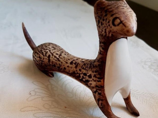 porcelan-royal-dux-lasicka-jcernoch