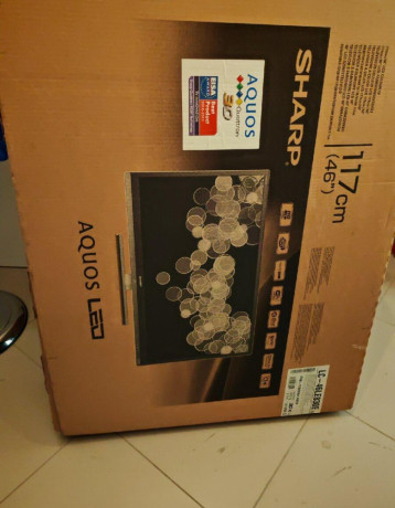 televizor-sharp-big-0