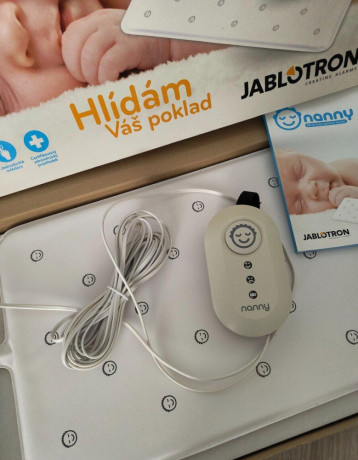 nanny-monitor-dychu-jablotron-big-1