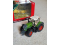 britains-traktor-fendt-828-vario-132-small-0