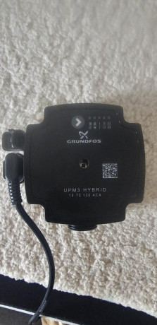 grundfos-upm3-hybrid-15-70-130mm-trinnity-big-1