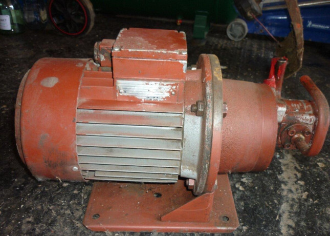 hydraulicke-cerpadlo-s-elektromotorom-big-0