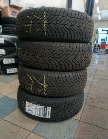 pneu-22560-r18-big-0