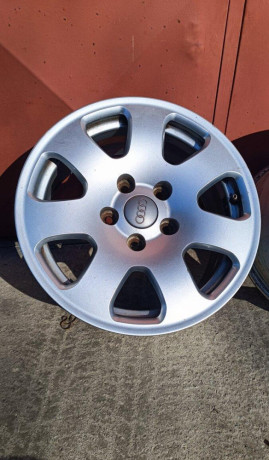 original-alu-disky-audi-r15-big-0