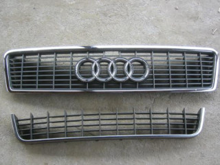 audi-a8-s8-d2-predni-maska-mrizka-1999