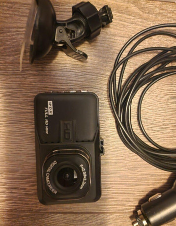 predam-full-hd-autokameru-big-2