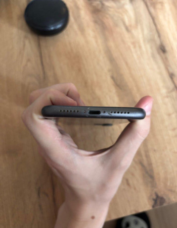iphone-11-128gb-big-3