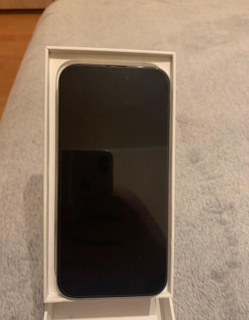 iphone-15-pro-natural-titanium-big-2