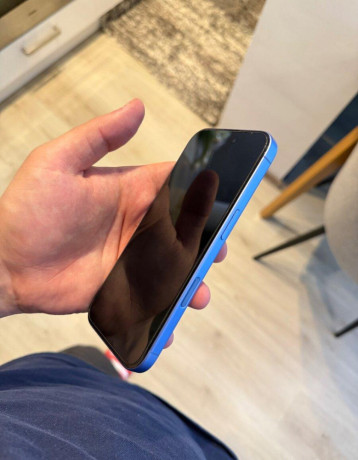 apple-iphone-16-128gb-big-3